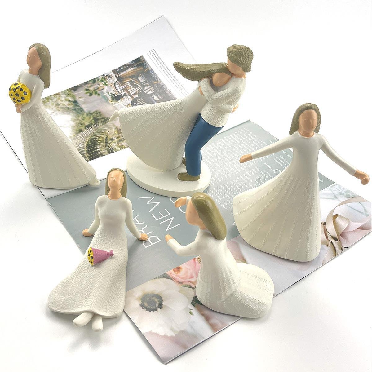 O1CN01e4GmeV2K5nm76nZXZ_2214367579506-0-cib.jpg Cross-border new products dancing girl dancing couple resin decoration girl home warm sister creative gift - Image 1