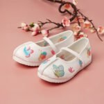 Girls' ethnic ancient embroidered cloth shoes - Image 3