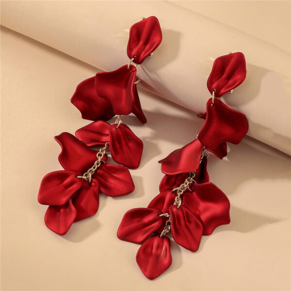 European and American rose petal long tassel earrings fashion ins elegant Internet celebrity temperament high-end environmental protection earrings women