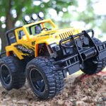 Cross-border children's four-way remote control car 1:14 off-road vehicle rechargeable pickup Hummer big truck boy car toy - Image 3