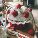 Handmade strawberry cake bag - Image 2