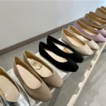 21 spring new Japanese style comfortable work commuting single shoes round toe shallow mouth grandma shoes soft bottom flat shoes women's shoes