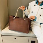 2023 new Japanese ins cotton and linen coarse cloth portable tote bag female simple large-capacity canvas bag trendy shoulder bag - Image 2