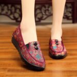 XQ/Xinqing female elderly single shoes high-grade flat heel casual belt buckle light and soft mother shoes old Beijing cloth shoes - Image 4