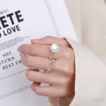 Original star fashion cool girl ins indifferent style niche design sense Internet celebrity personality French opening index finger ring - Image 3