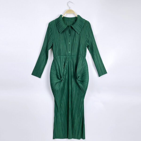 Lantern skirt women's spring and summer pullover 2022 new loose Korean version of the mid-length pleated long-sleeved dress women