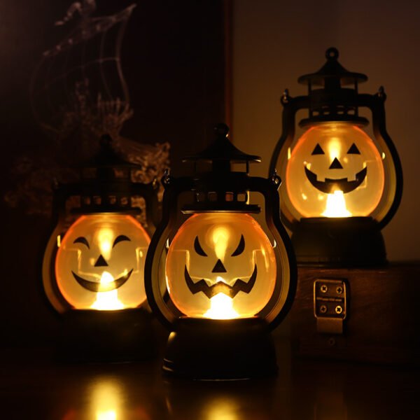 Halloween decoration retro small oil lamp electronic candle lamp LED pony lamp creative wind lamp portable pumpkin lamp