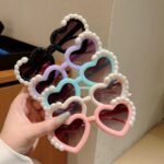 New sunglasses for kids cute boys and girls sunglasses show kindergarten peach heart sunglasses photo decoration - Image 3