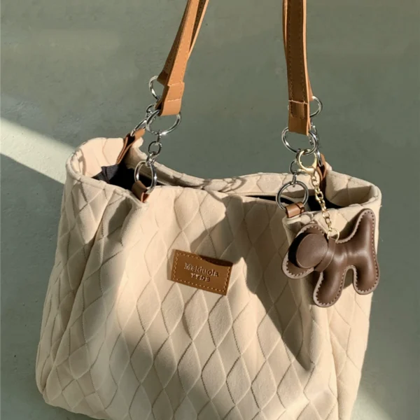 2022 new autumn and winter bags women's Japanese all-match portable shoulder bag ins college students commuting tote bag