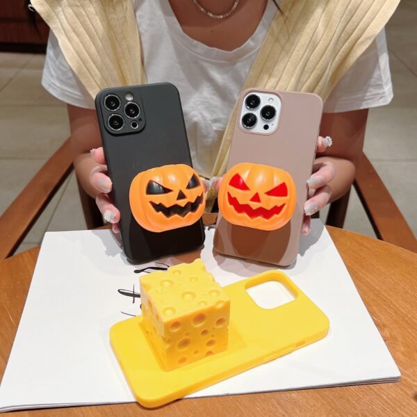 Europe and the United States decompression pinching phone shell Halloween pumpkin spoof suitable for Samsung note 5 8 9 10 20 soft