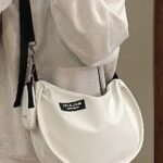 Japanese casual dumpling bag sports style Messenger bag female large capacity canvas bag student class single shoulder commuting bag tide - Image 3