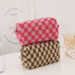 Korean ins checkerboard knitting cosmetic bag contrasting color woolen grid large capacity storage finishing bag pencil case - Image 2