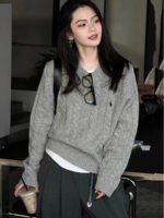 Gray embroidered pony twist round neck pullover sweater women's autumn and winter with soft glutinous knitwear base top spring and autumn
