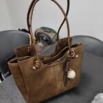 Three-fold tote oversized bag women's autumn and winter textured commuter handbag shoulder bag 2025 new - Image 3