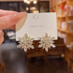 925 silver needle South Korea's new super flash exquisite diamond snowflake earrings women's ins tide exaggerated geometric earrings earrings