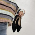 2023 women's knitted princess shoes new bowknot flying knitted single shoes commuting trend shallow mouth slip-on women's shoes - Image 4