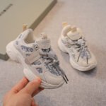 Children's shoes, boys' sports shoes, cross-border children's shoes, Korean version, leather surface, breathable, middle and large children's running shoes, boys' mesh shoes - Image 3