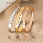 Cross-border high-end buckle manufacturer female wholesale zircon gold full diamond ten diamonds do not fade jewelry titanium steel bracelet