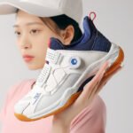 2022 new badminton shoes  mesh breathable wear-resistant non-slip students professional competition training sports shoes - Image 3