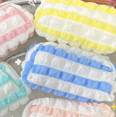Korean ins wind puff pencil bag high-value girl makeup brush large capacity multi-functional cute storage bag wholesale